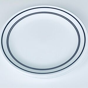 Classic White Corelle City Black Stripe Dinner Plates 10.25”  Set of 4